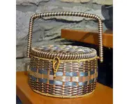 Boîte à couture scoubidou